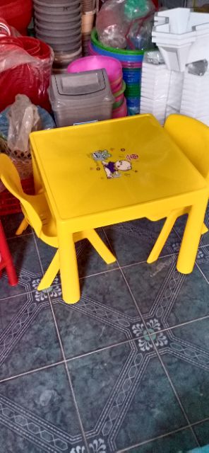 Bộ Bàn ghế trẻ em Nhựa Việt Nhật (1 bàn + 2 ghế) | BigBuy360 - bigbuy360.vn