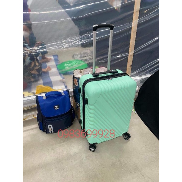 Vali size 28  ABS HP702 chống va đập cực tốt.Vali nhựa size 20 inch,vali size 24 inch,vali size 28 inch.