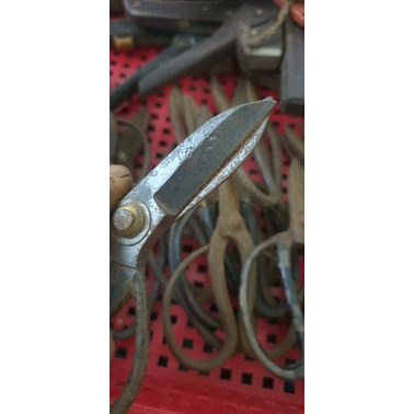 Kéo nhật bãi chưa vệ sinh