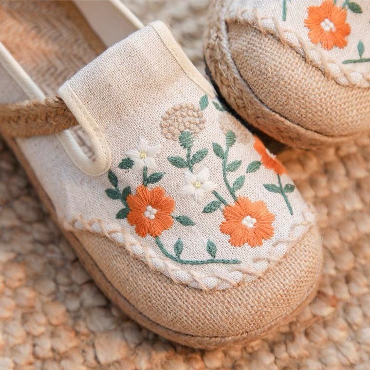 Giày Cói Đế Bằng Thắt Dây Thêu Họa Tiết Cổ Điển Hợp Thời Trang Có Size 35-40 8 Phong Cách