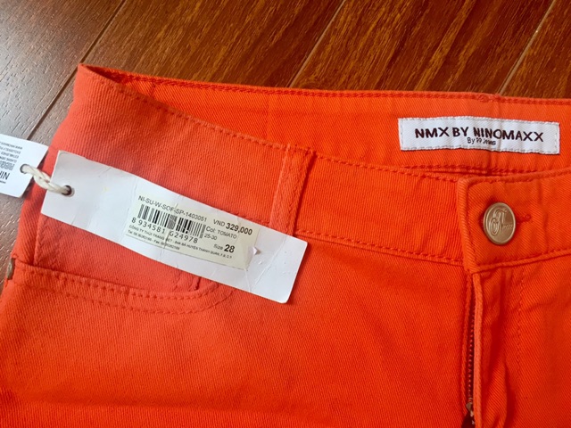 Thanh lý quần short jean màu cam Ninomax