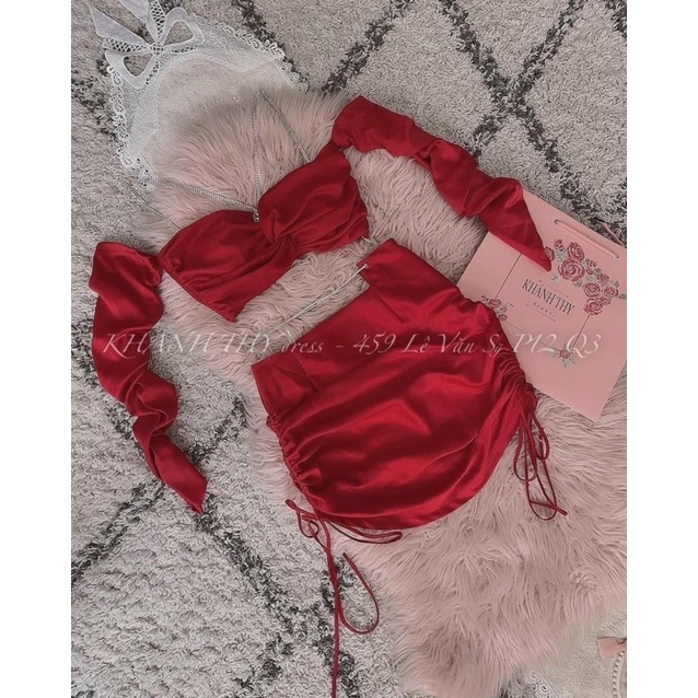 Set áo trễ vai kết đá + Chân váy rút dây