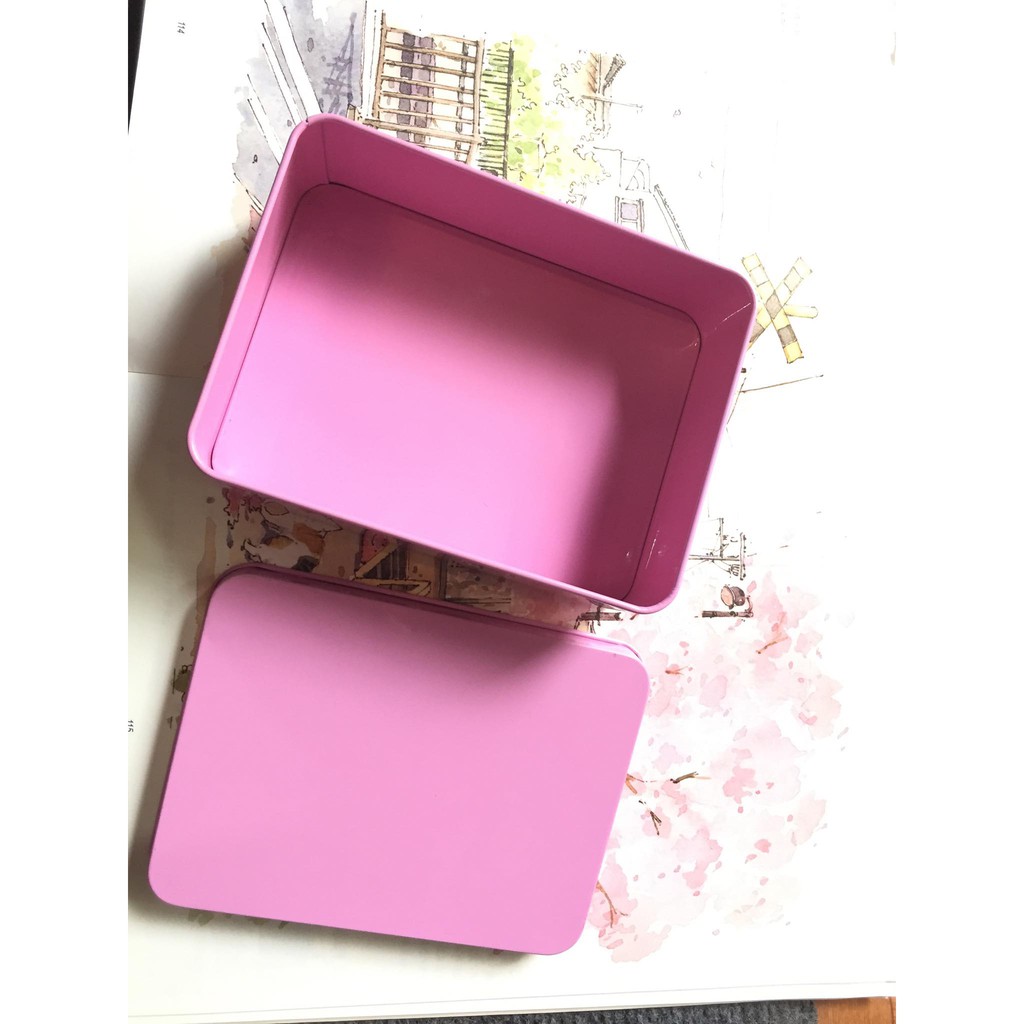 Hộp thiếc xinh xắn