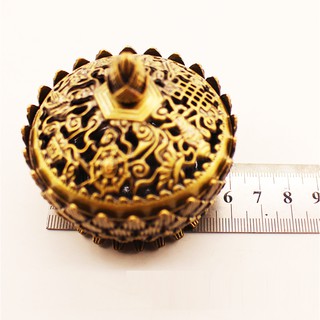 Lư xông trầm hình hoa sen cách điệu. Vật phẩm dùng để xông tẩy uế, làm sạch không khí, tái tạo năng lượng.