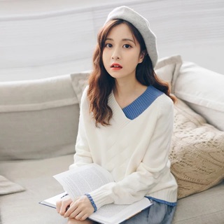 Áo len cổ tim hai màu Ulzzang