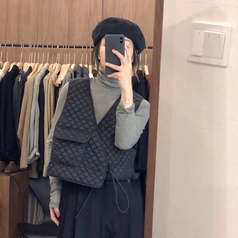 Áo khoác IELGY dáng rộng phối họa tiết kim cương dập nổi phong cách Hàn Quốc cho nữ