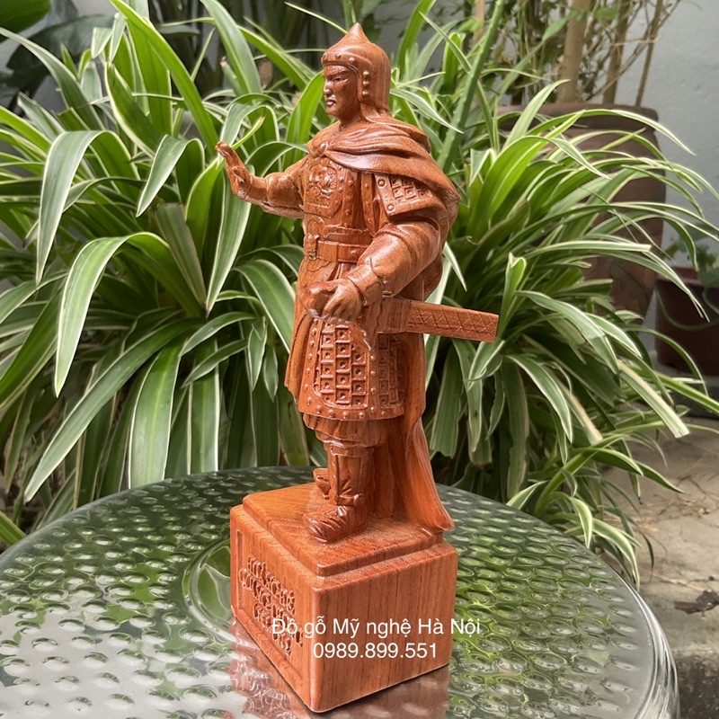 Tượng anh hùng áo vải quang trung nguyễn huệ gỗ hương