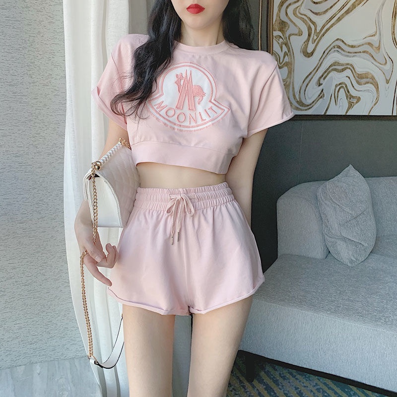 Bộ Đồ Thể Thao Gồm Áo Ngắn + Quần Short Gợi Cảm Cho Nữ