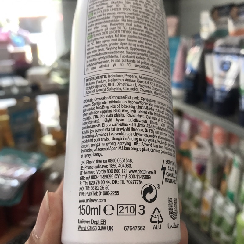 Xịt khử mùi toàn thân Dove Go Fresh Pear and Aloe Vera Scent 48h 150ml