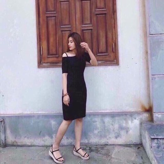 Váy lệch vai