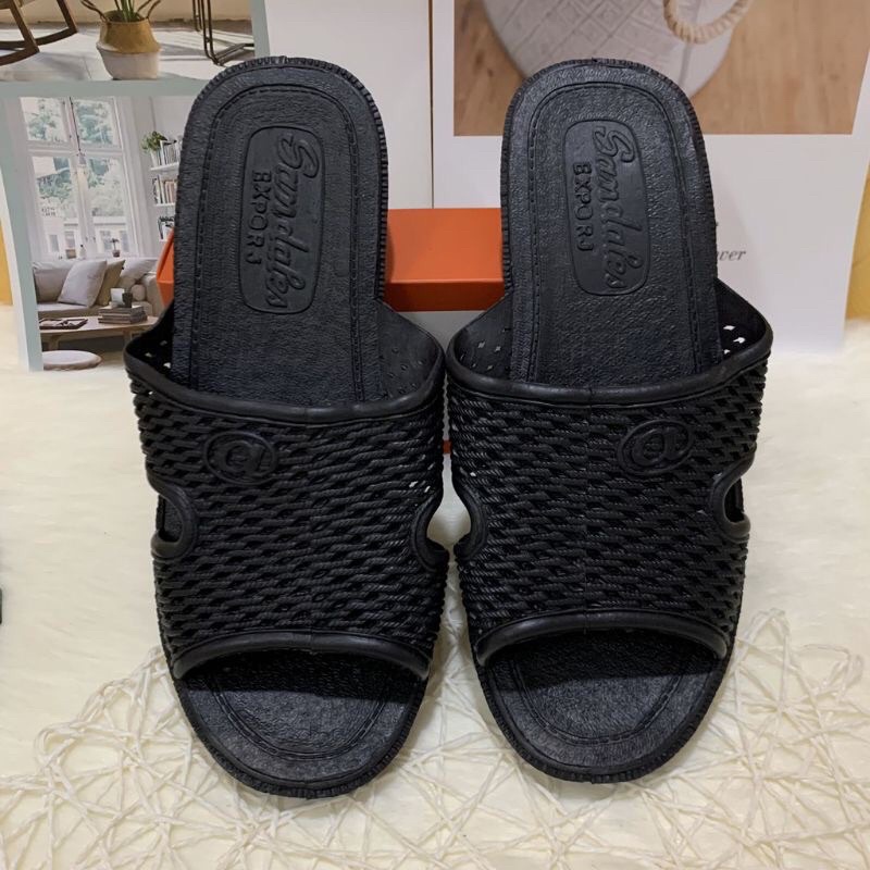 Dép tổ ong đen huyền thoại 100 lỗ siêu rẻ