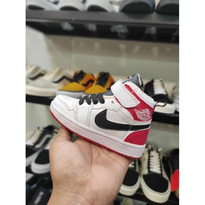 Giày Thể Thao Nike Air Jordan 1 Size: 19-20 - 21-22 - 23 Thời Trang Cho Bé