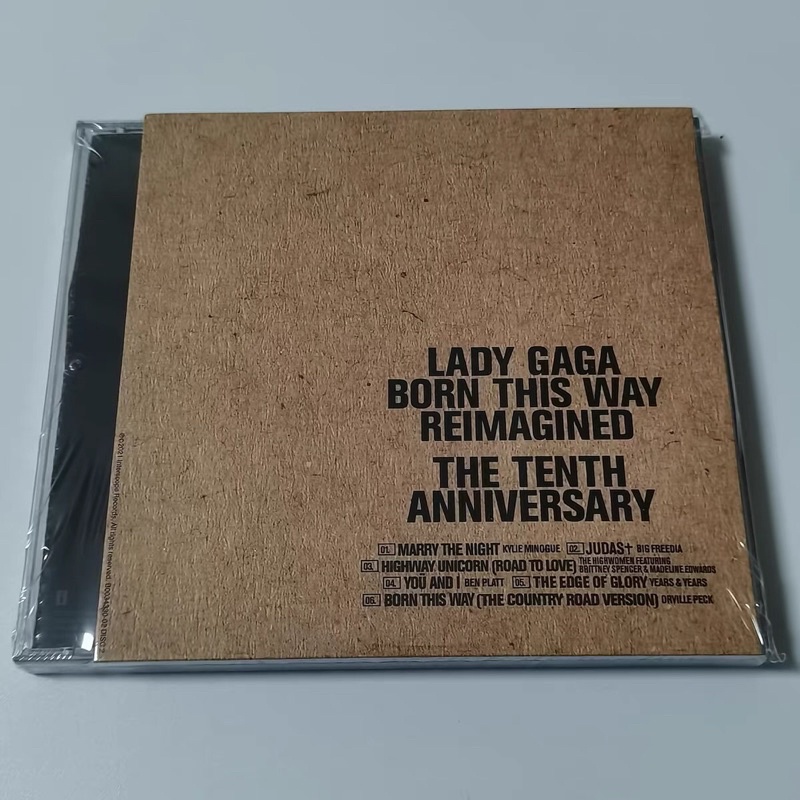 LADY GAGA - BORN THIS WAY  - ĐĨA CD