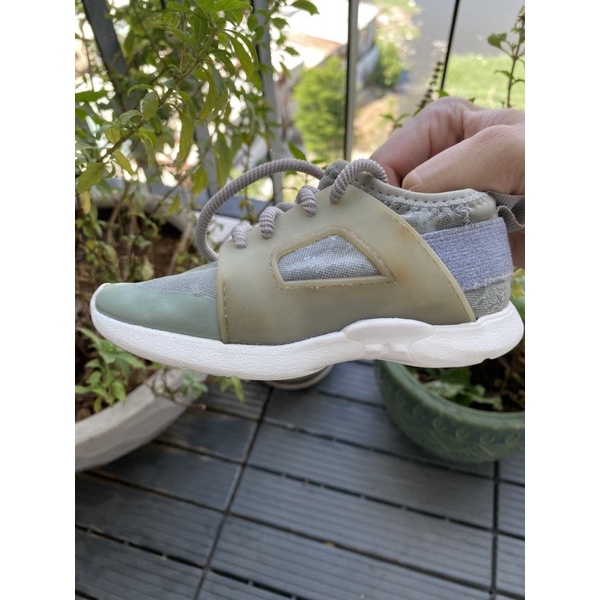 Thanh lý giày dép auth cho bé trai