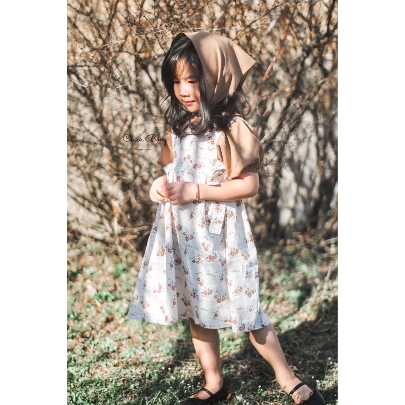Váy hoa nâu vintage cho bé