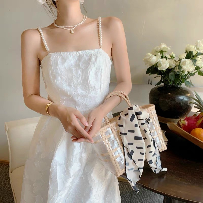 Đầm Midi Trắng Hoa Nối 2S N.gọc T.rai Nơ Lưng