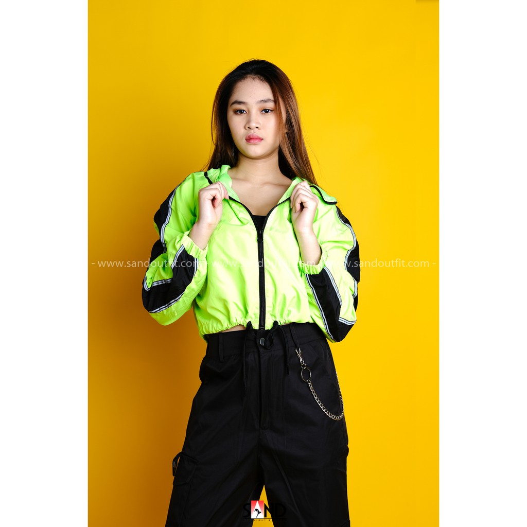Áo Khoác Dù Có Nón Xanh Neon
