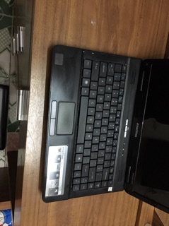Laptop Mỹ Emachi D725 thời trang