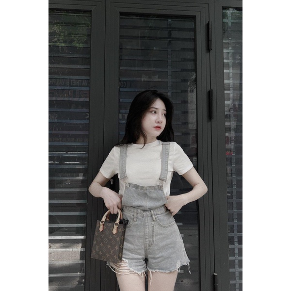 Quần short yếm jean rách