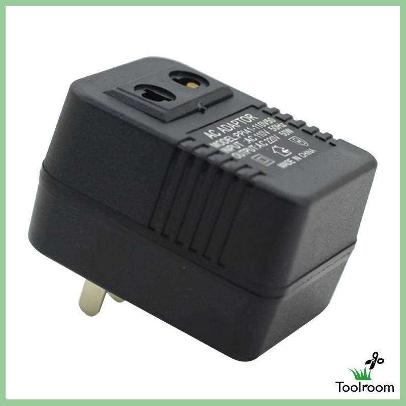 Phích Cắm Chuyển Đổi Điện Áp 220-110V Tiện Dụng Khi Đi Du Lịch