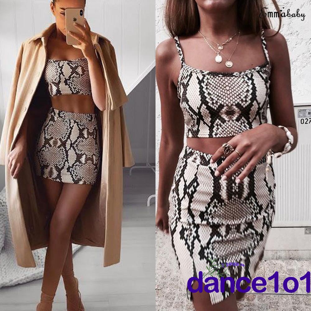 Set áo croptop + Chân váy thời trang nữ tính