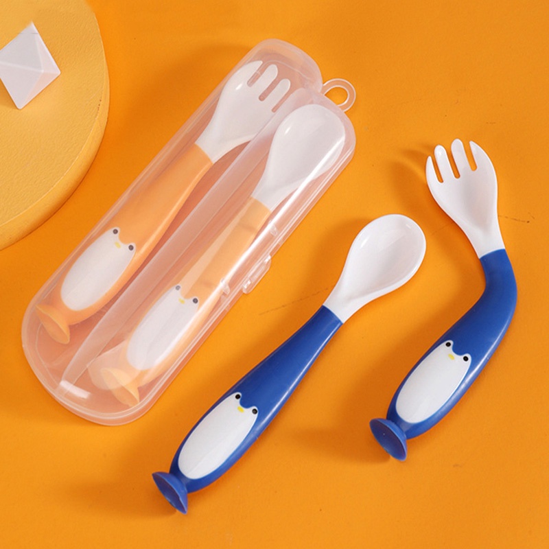 Bộ muỗng nĩa có thể uốn cong bằng silicon dẻo dùng cho bé tập ăn