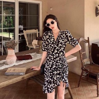 Đầm xoè cúc họa mi nhún cổ V xinh xắn