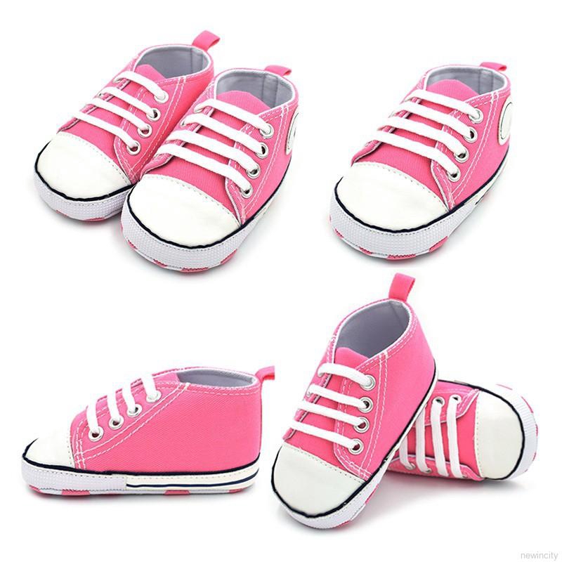 Giày tập đi phong cách Hàn Quốc dành cho các bé