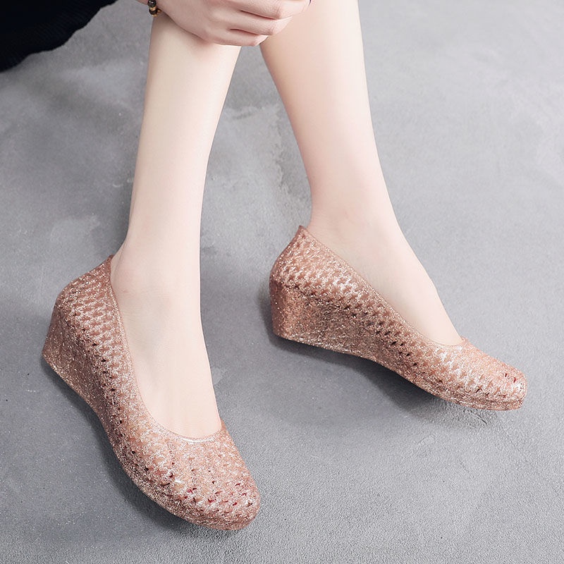 Giày Sandal Nhựa Đế Xuồng Mềm Đục Lỗ Thoáng Khí Thời Trang Đi Biển Mùa Hè Cho Nữ
