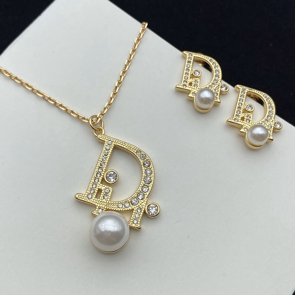 Bộ Dây Chuyền + Bông Tai Đính Ngọc Trai Không Phai Màu Phong Cách Mới