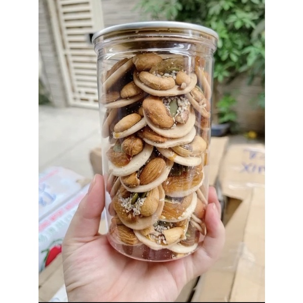 Hộp 350gr kẹo điều thơm ngon giòn rụm đặc sản Bình Phước