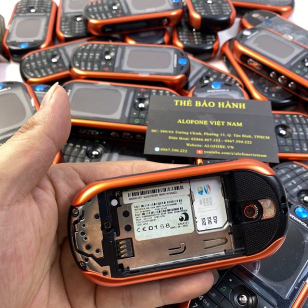 Điện thoại motorola Rock E2 Mới Nguyên Hộp Có Tiếng Việt Loa To | BigBuy360 - bigbuy360.vn