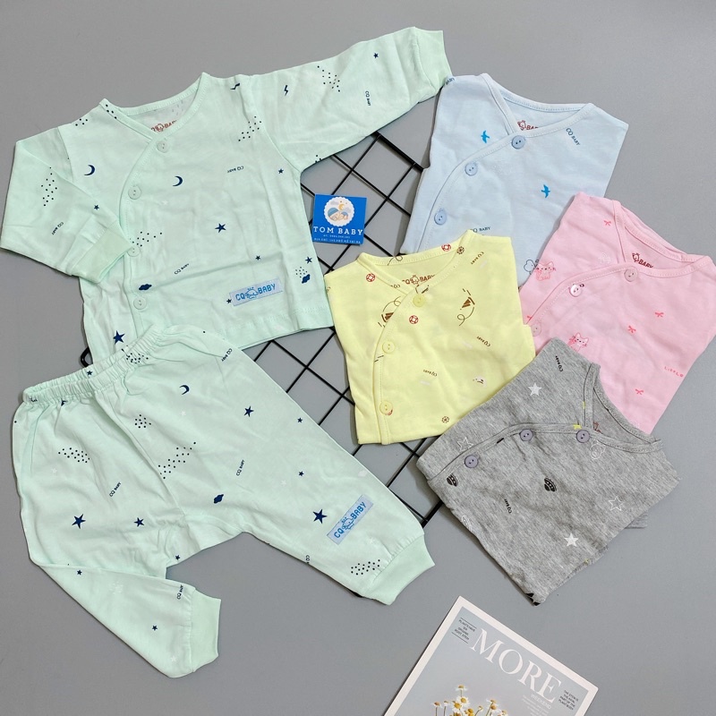 Bộ dài tay cúc chéo CQ Baby cho bé