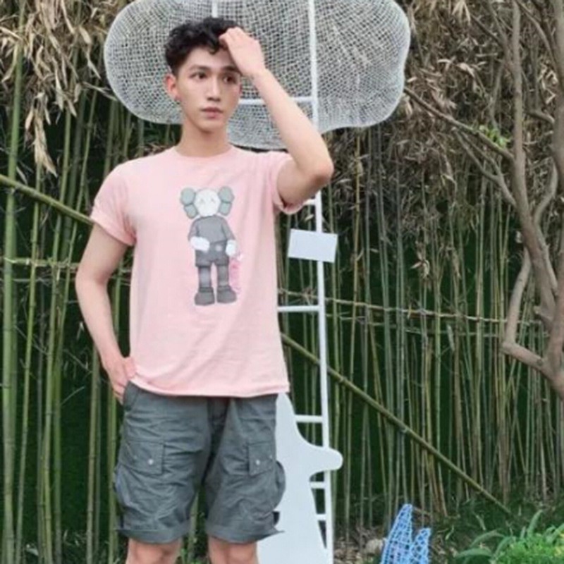 Áo thun tay ngắn in chữ Sesame Street &amp; kaws