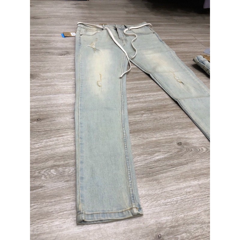 Quần Jean Nam Rách Xước Màu Đẹp, Chất Co Giãn Cao Cấp, Dáng Ôm, Dễ Phối Đồ Dành Cho Nam, Cam kết Không Phai Màu | BigBuy360 - bigbuy360.vn