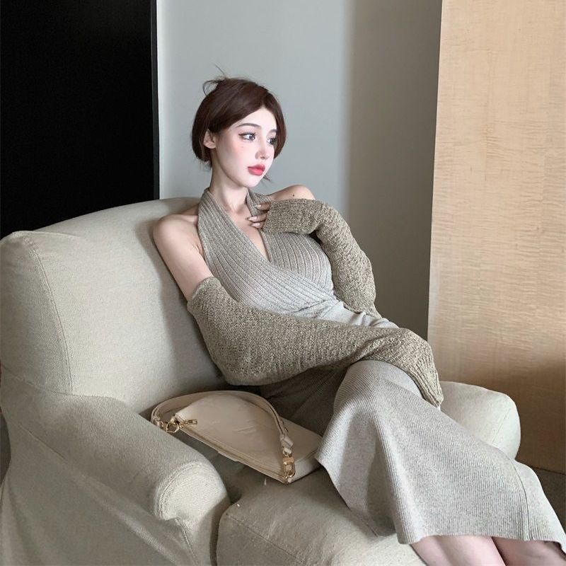 Set đầm cổ yếm hở + áo khoác tay dài phong cách retro thời trang mùa thu cho nữ