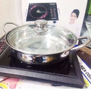 NỒI LẨU INOX NẮP KÍNH SIZE 26CM CÓ TAY CẦM