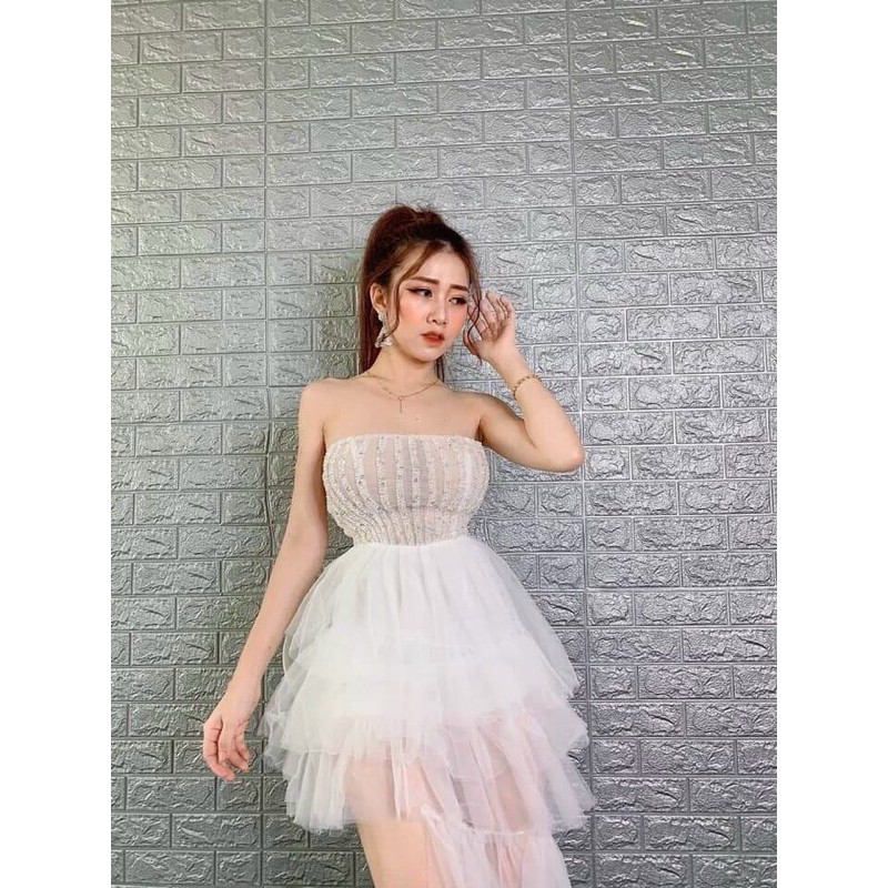 ẢNH THẬT -Video 1000%_ĐẦM XOÈ TẦNG KẾT CHUỔI TAY