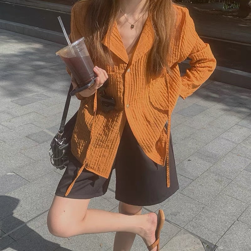 Sơ mi bâu danton hai nút cổ vét có dây cột