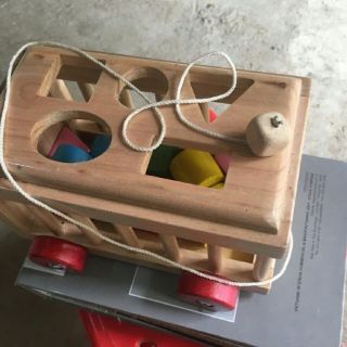 Đồ chơi bé yêu cũi thả hình