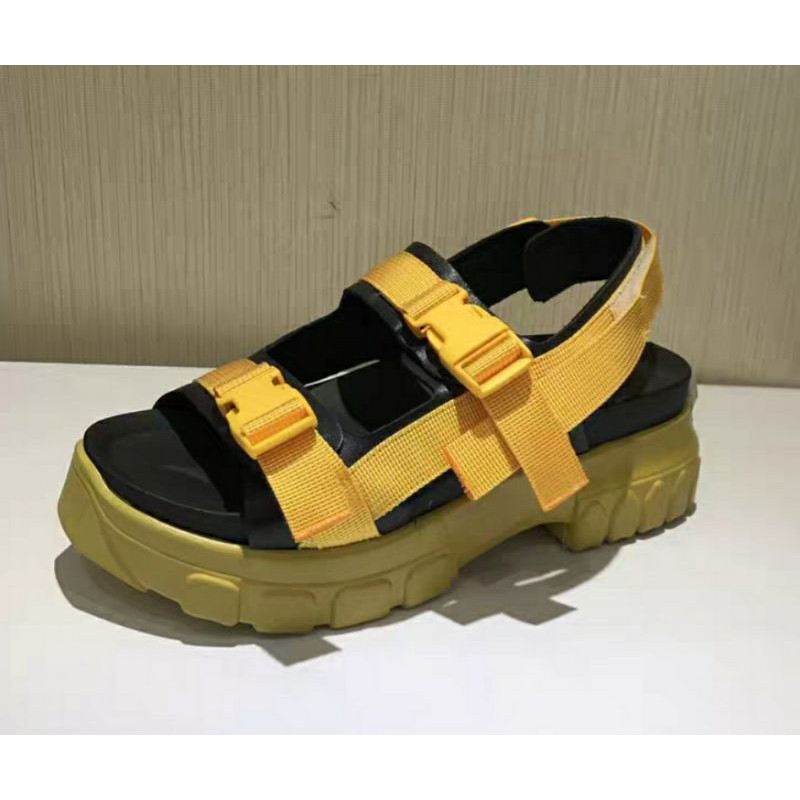 Pass sandal đế độn