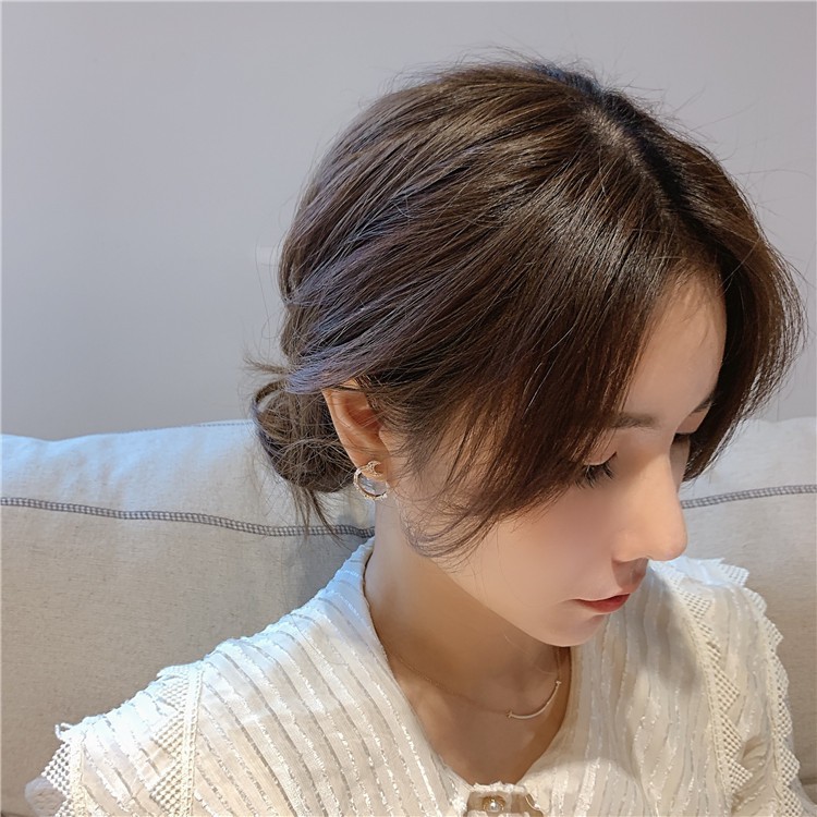 ✨ Susan 👑 "Sản phẩm mới của Niubi" Hàn Quốc Dongdaemun rỗng hình chữ C hoa tai mặt trăng sao nữ hoa tai kim bạc tinh khiết nhỏ và tinh tế, hoa tai hình bán nguyệt đơn giản và linh hoạt