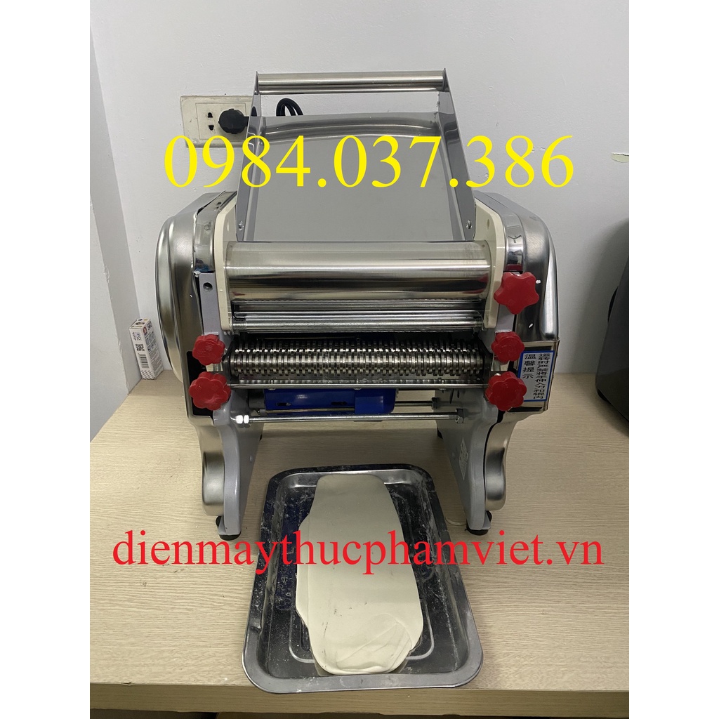 Máy cán bột bánh bao, sợi mỳ, bánh canh FKM200