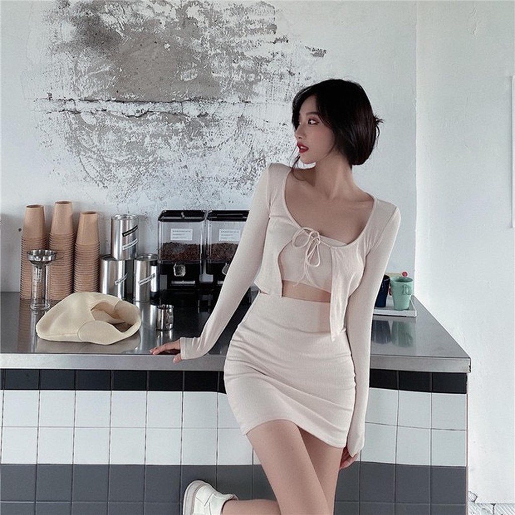Set trắng kem khoác ngoài cột dây + Áo croptop ngắn + Chân váy | BigBuy360 - bigbuy360.vn