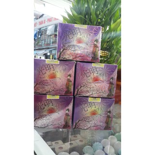 Kem komyo siêu trắng -chống nắng- giữ ẩm- chống lão hóa- se khít lỗ chân lông