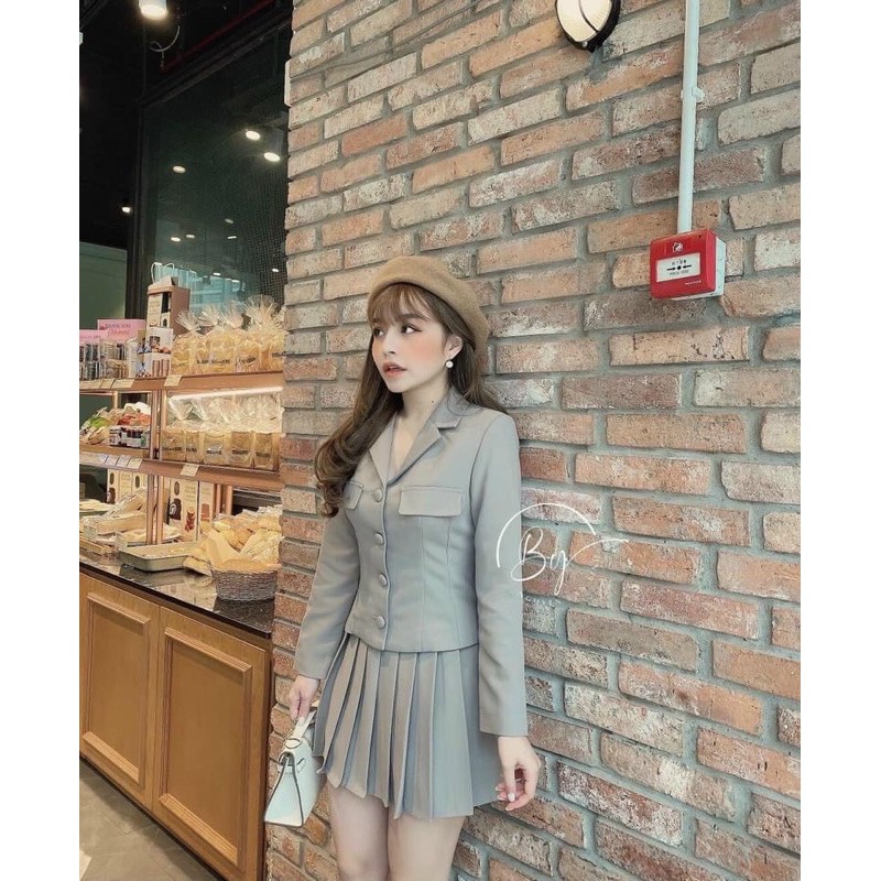 Set áo véc kèm chân váy xếp li hotgirl