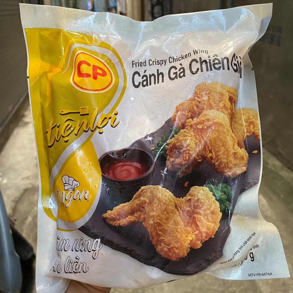Cánh gà kfc chiên giòn  hãng CP tẩm bột, ngon như ở quán