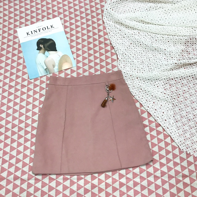 CHÂN VÁY PHỐI KHOEN NGÔI SAO HÀNG QC