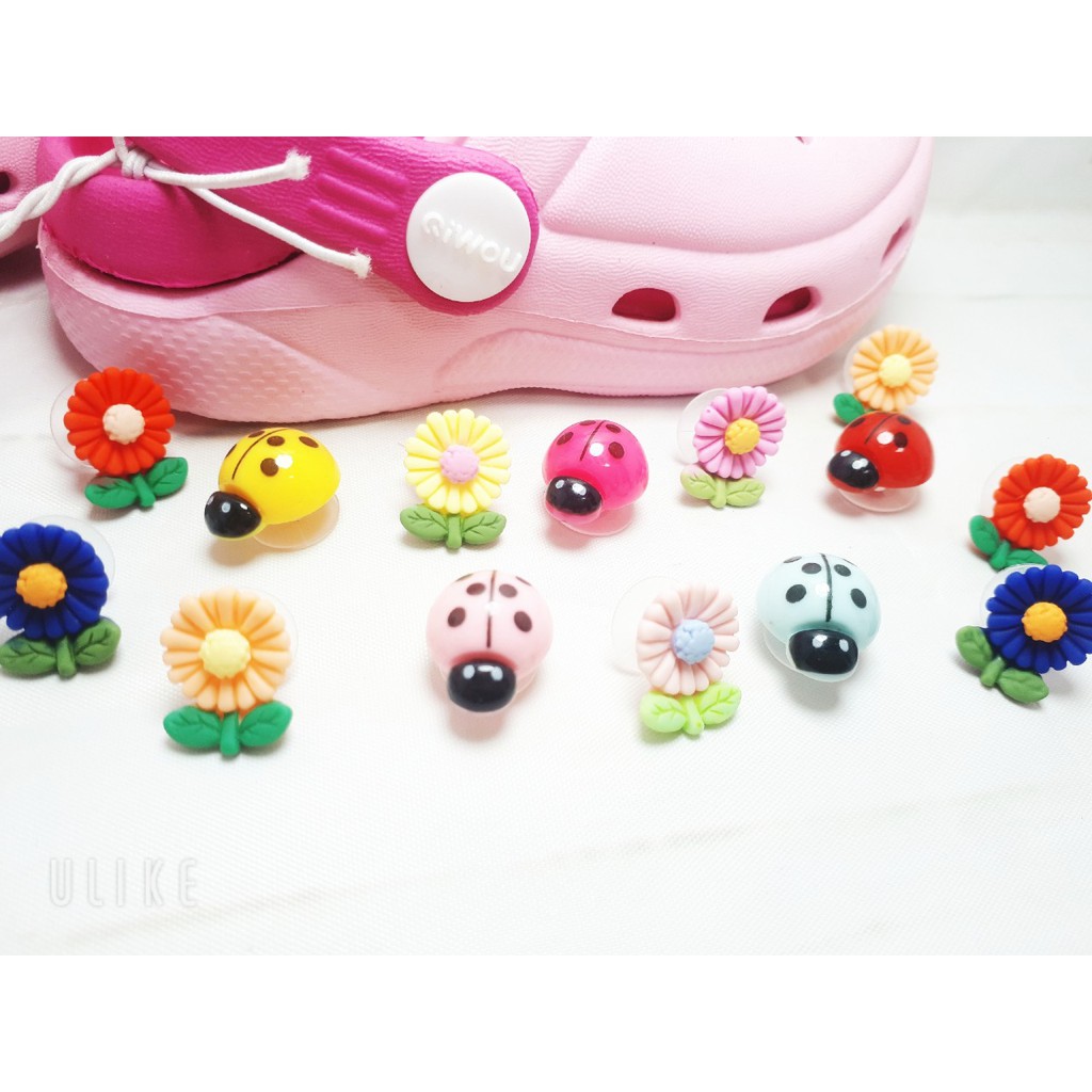 STICKER / JiBITZ GẮN DÉP CROCS, DÉP CÁ SẤU 3D HOA VÀ BỌ NHIỀU MÀU