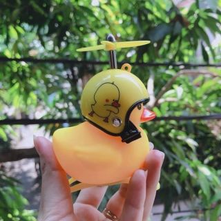 { Hàng sẵn } VỊT GẮN XE MÁY ĐỘI CÓ MŨ CHONG CHÓNG LỌAI 1 có 3 CÁNH